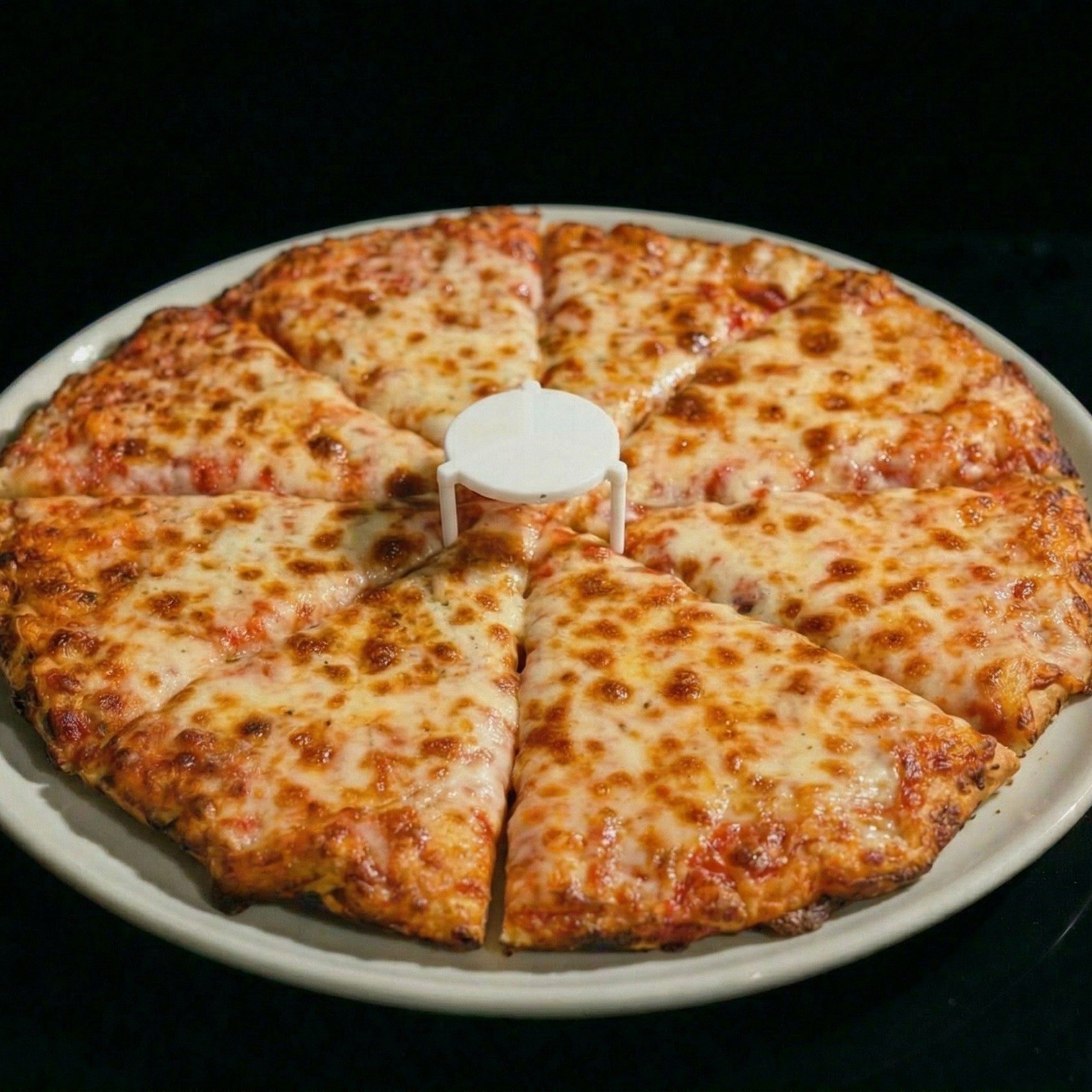 Medium Say Cheese Pizza.